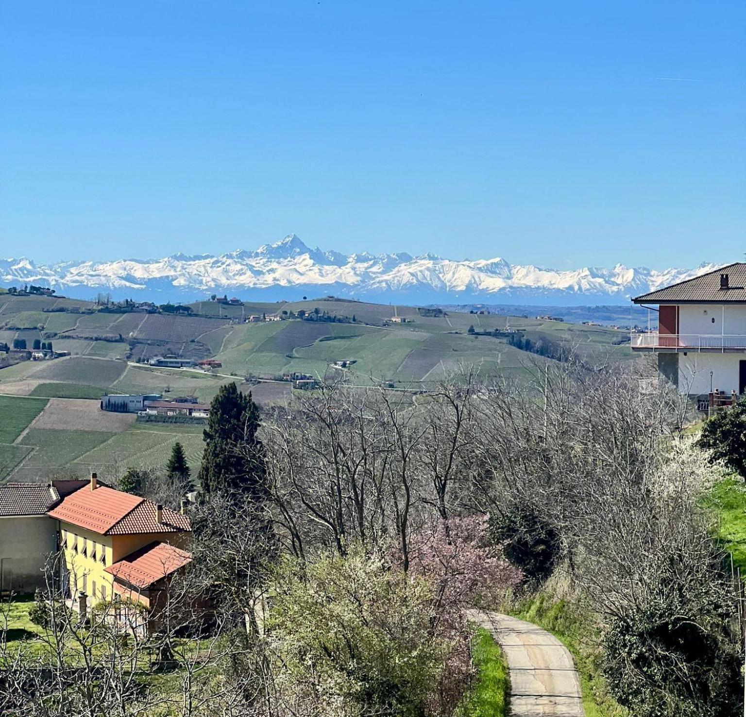 Calosso Wine View Escape Екстер'єр фото